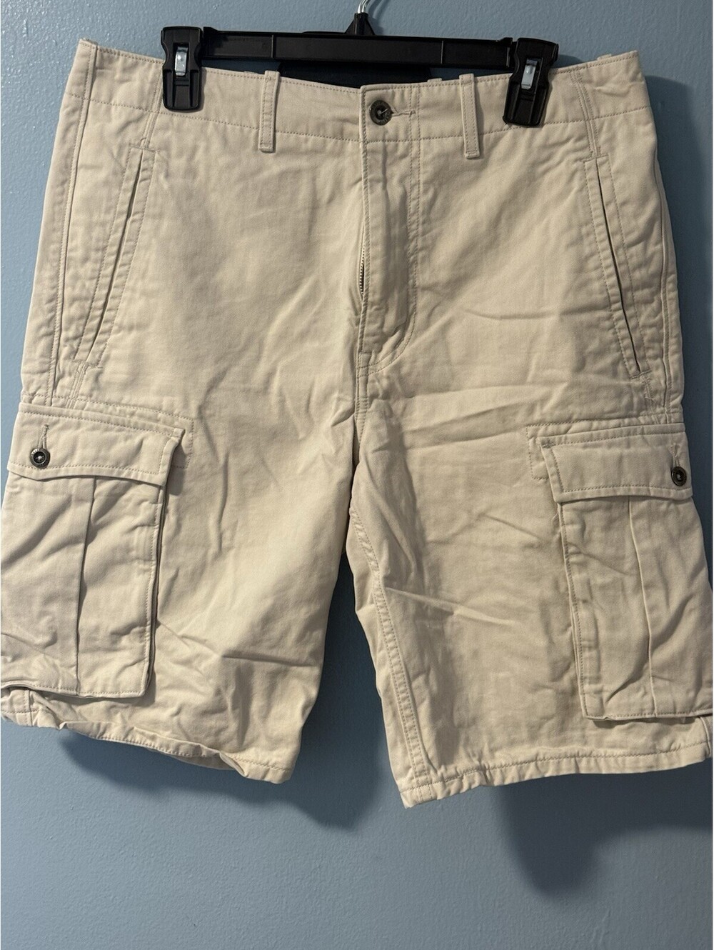 Levis Shorts Mens  32 Tan Cargo Pockets Outdoor Casual Shorts